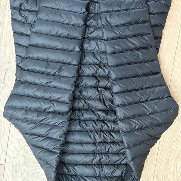 RAB Microlight down jacket

excellent used condition m! - Picture 4 of 4
